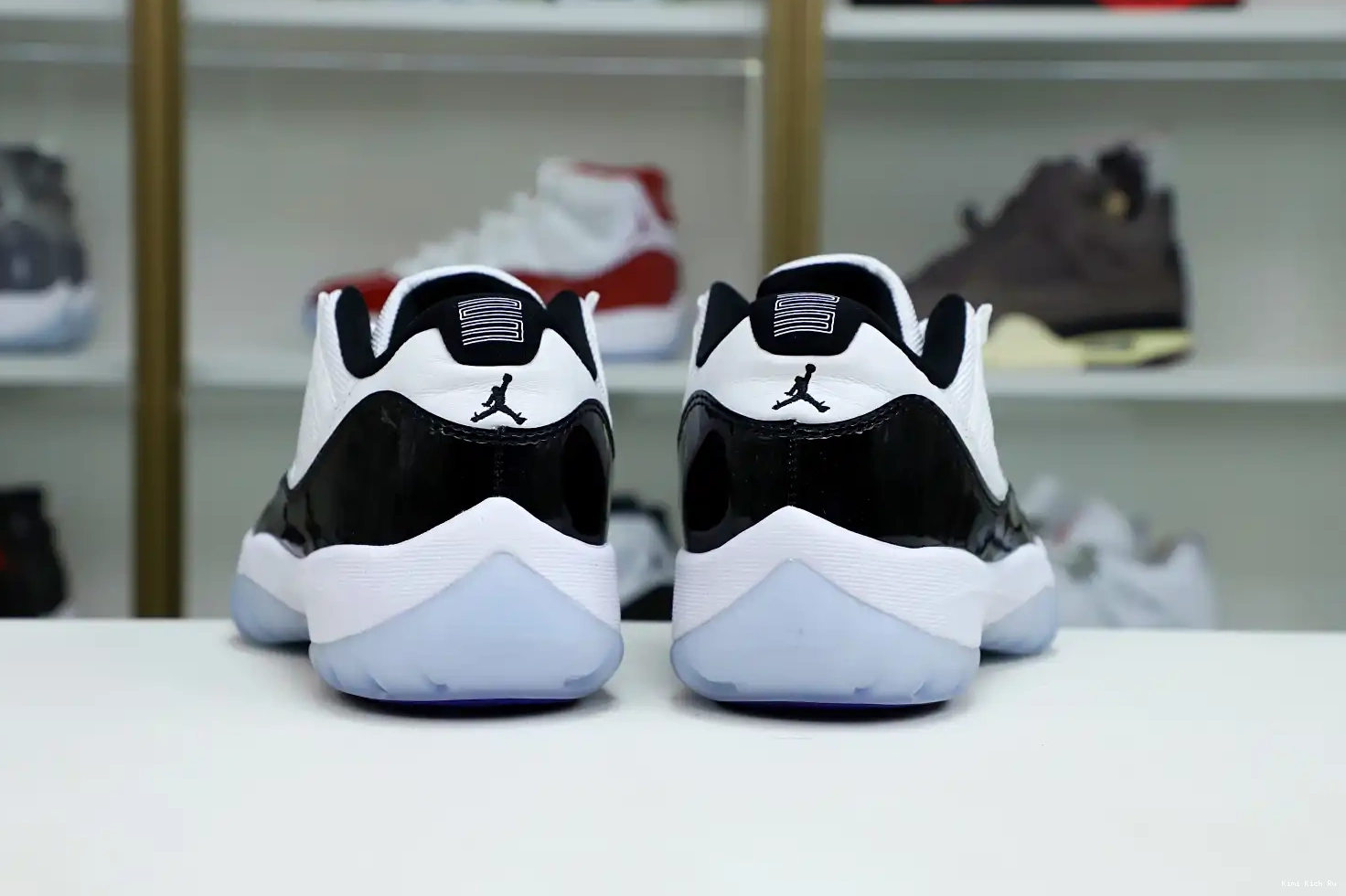 LOW RETRO JORDAN AIR 11 Kimikick CONCORD 0822